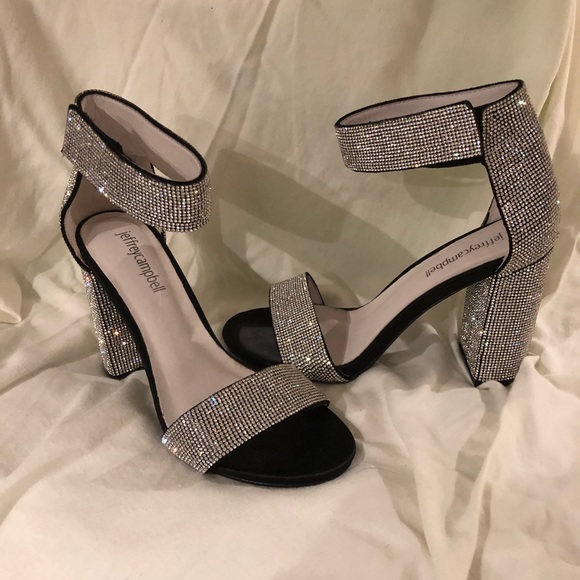 Diamond shoes - Picture 7 of 7